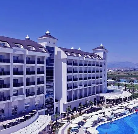 Üdülőközpont & River & 5*