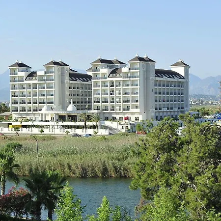 Üdülőközpont & River & 5*