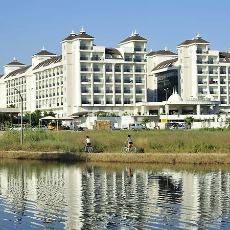 Resort & River & Side