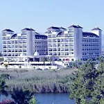 Resort & River & 5*