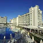 & River & Θέρετρο 5*